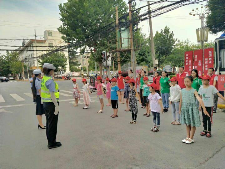 小小视频在线观看，免费播放与法律责任-